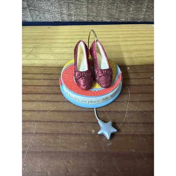 Hallmark Ornaments - Wizard of Oz There's No Place Like Home Ruby Shoes - Picture 1 of 5